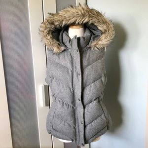 Gap Winter Warmth Gray Wool Hooded Puffer Vest